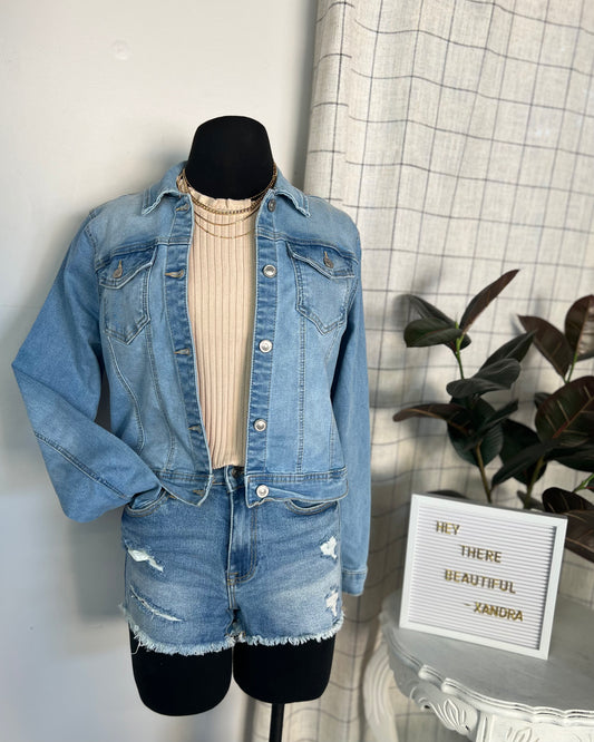 ELIZA DENIM JACKET (S-3X) - LIGHT WASH