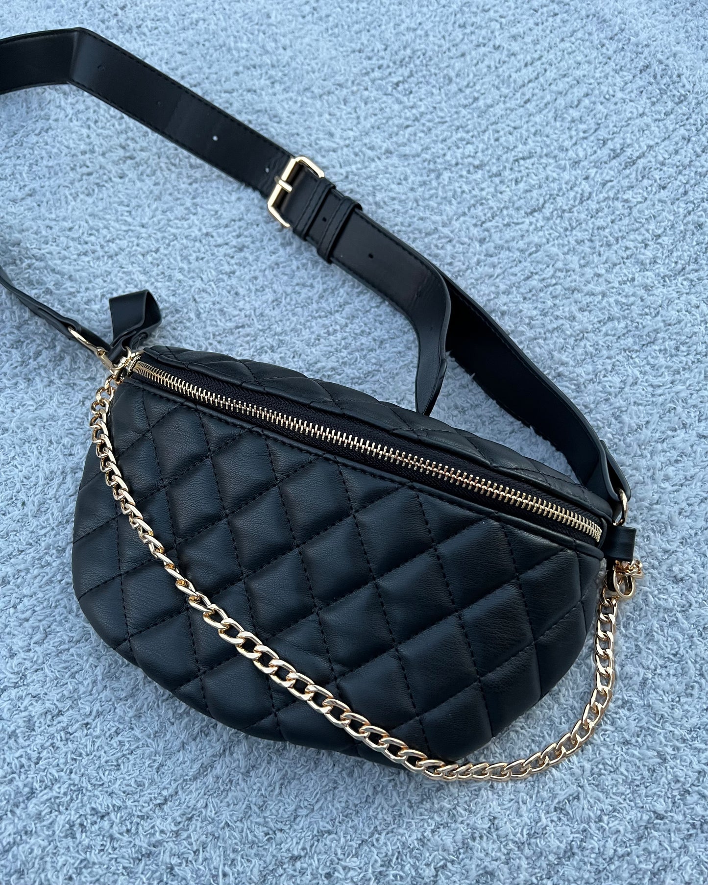 QUILTED FANNY PACK - BLACK