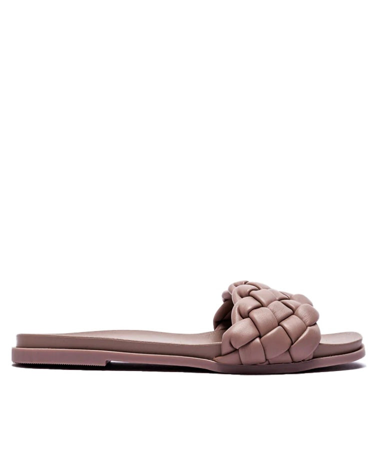 SUNSET LOVER SANDALS - TAUPE