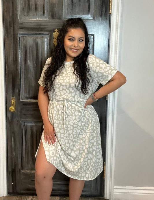 CECILIA DRESS - MINT (PLUS)